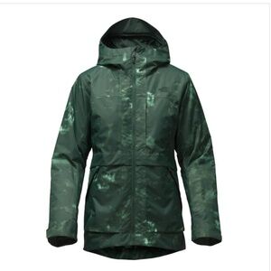 Women’s North Face Nevermind Camo Ski Snow Jacket